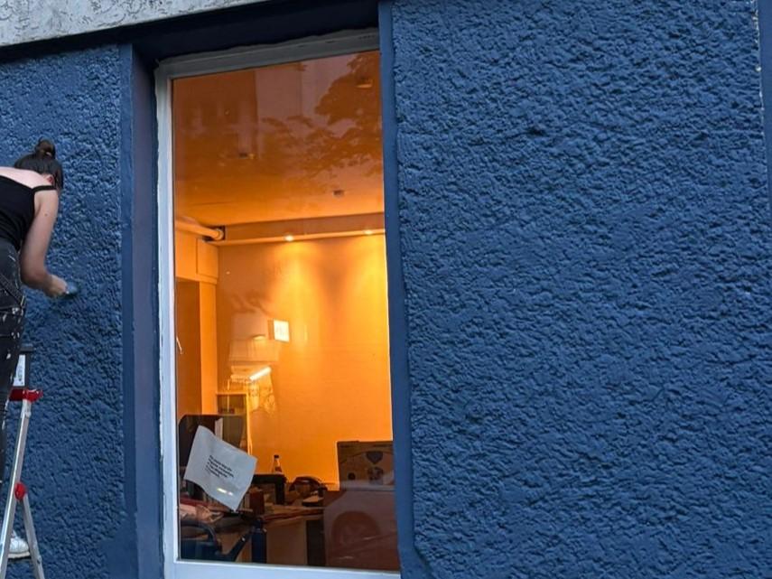Sommer: Die Fassade erscheint im neuen Farbton