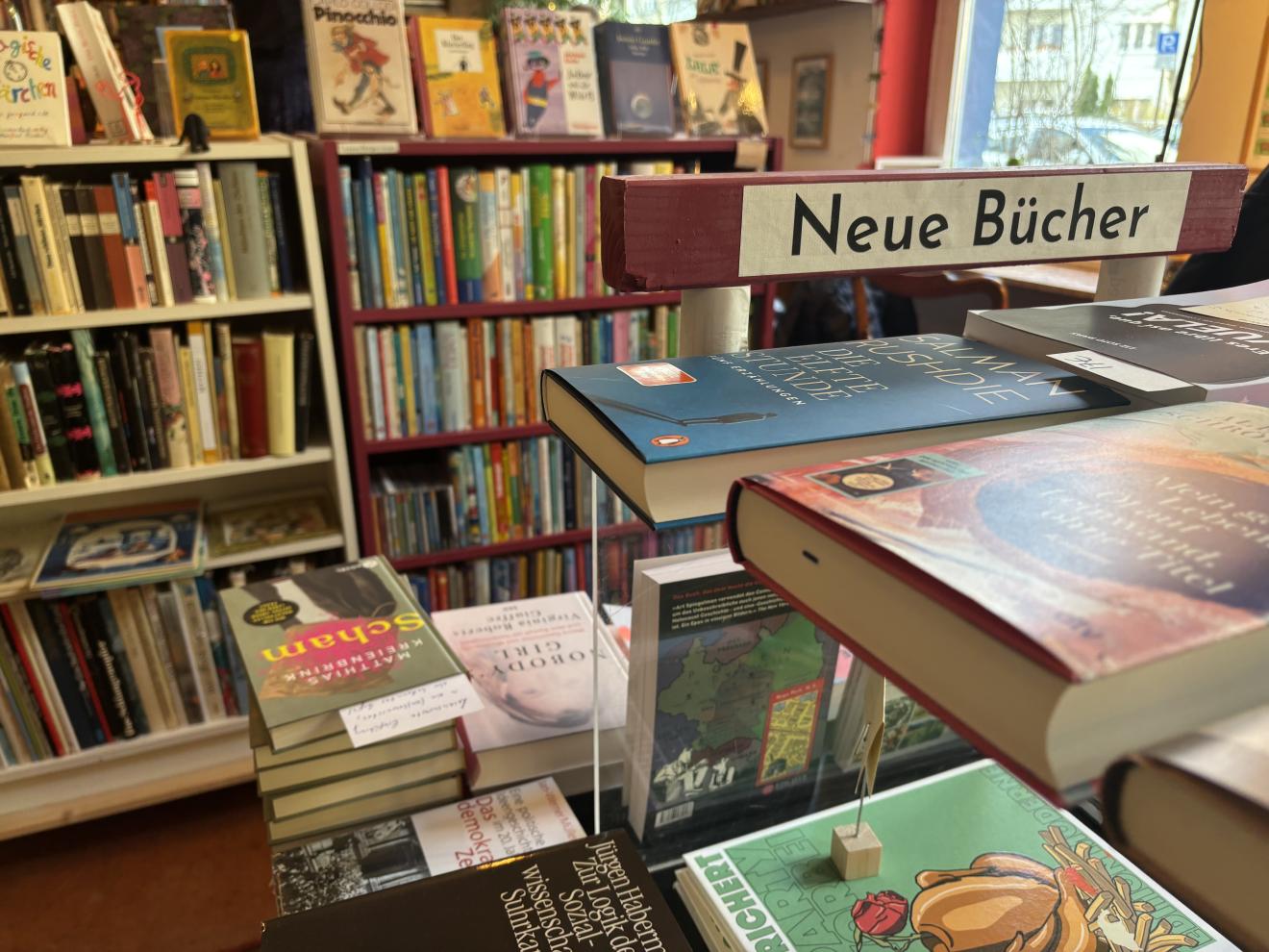 Neue Bücher